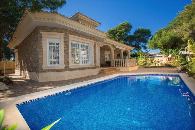 Thumbnail Detached house for sale in Punta Prima, Alicante, Spain