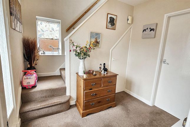 16, Primrose Hill, Leicester photo 2