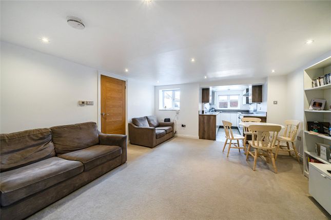 Flat 1, 72, Kidmore Road, Caversham photo 2