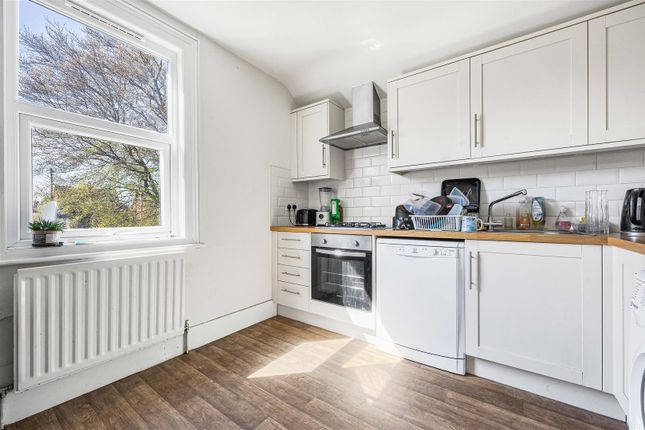 32 A & B, Bulmershe Road, Reading photo 3