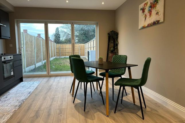 382c, Bath Road, West Drayton photo 5