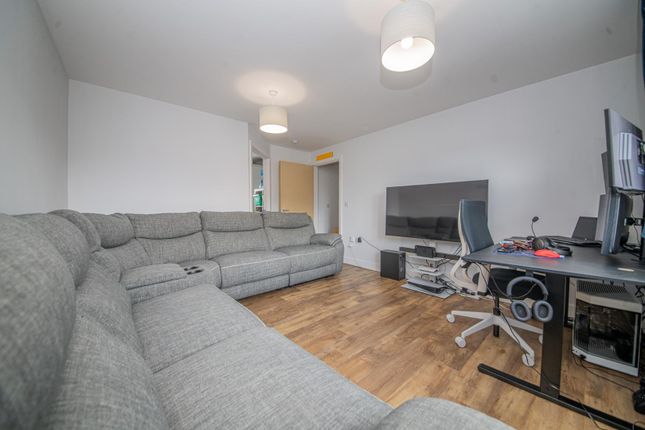 Flat 6 Osborne Mews, Allbrook Hill, Eastleigh photo 2