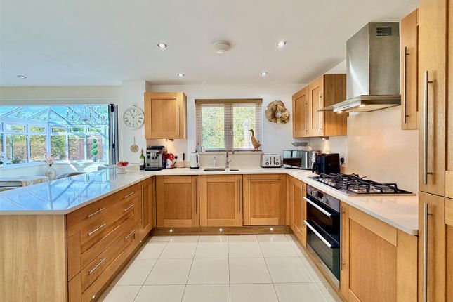 7, Lord Morley Way, Plymouth photo 4