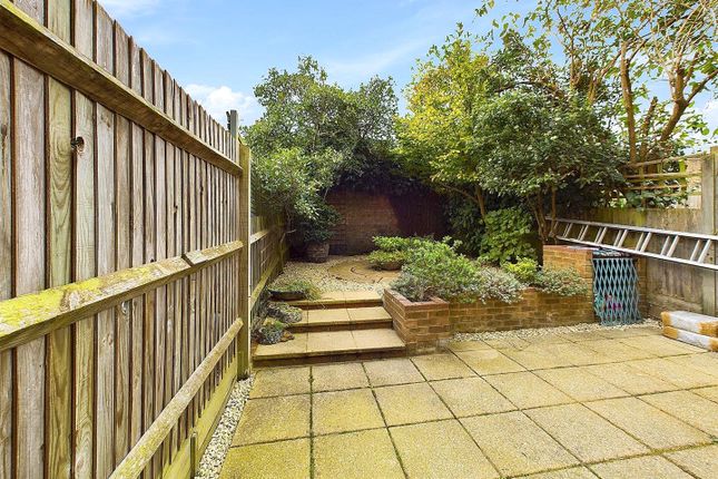 60, North Place, Teddington photo 3