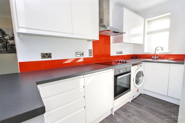 15, City Road, Reading photo 2