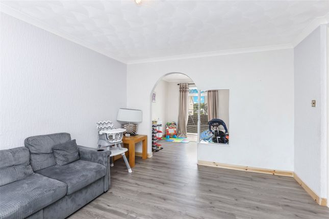 12, Leslie Road, East Ayrshire photo 3