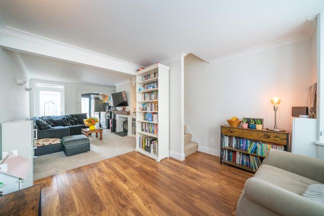 21, Storey Street, Hemel Hempstead photo 2