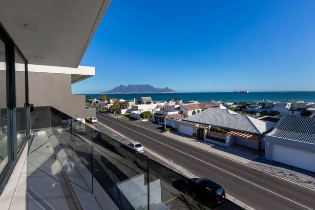 Detached house for sale in Sir David Baird Drive, Bloubergstrand, Cape Town, Western Cape, South Africa