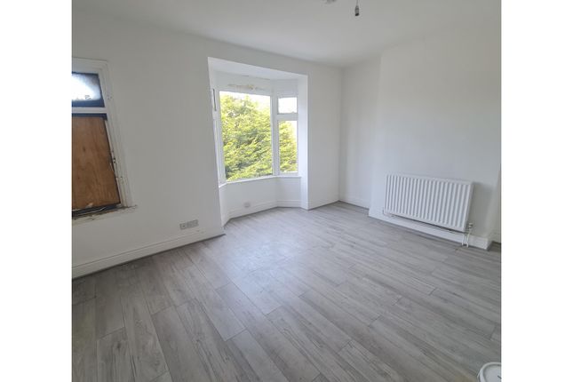 Thumbnail Property to rent in Bescot Road, Walsall