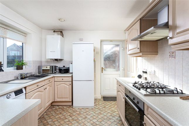 4, Stuart Close, York photo 4