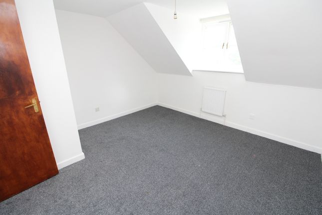 Terraced house to rent in Amblecote Meadows, London