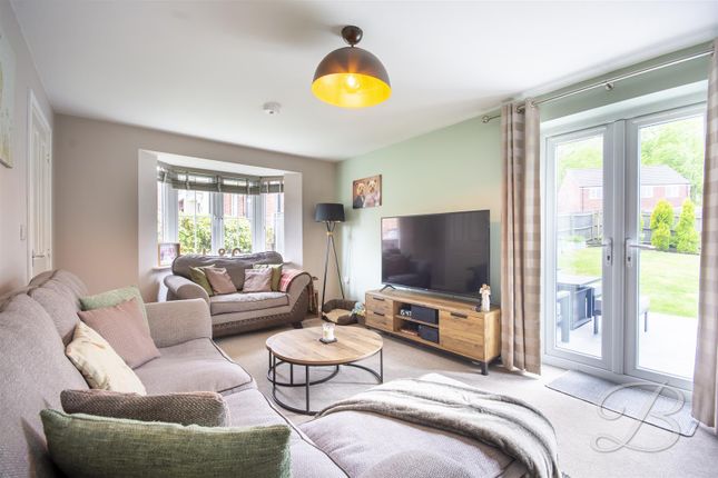 4, Henfrey Drive, Nottingham photo 3