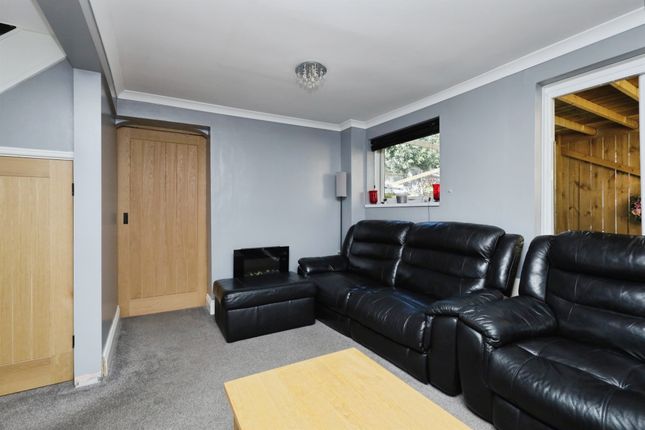 60, Filching Road, Eastbourne photo 4