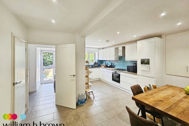 74, St. Fabians Drive, CHELMSFORD photo 2