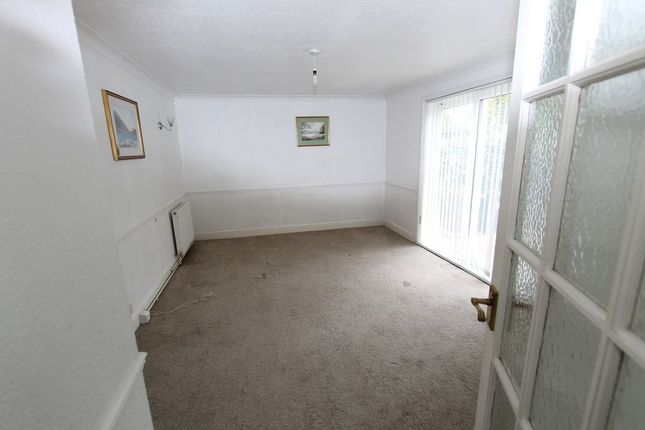 101, Flaxwell Court, Northampton photo 2