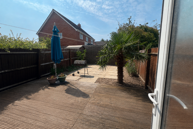  64, Thatcham Avenue Kingsway, Gloucester photo 4