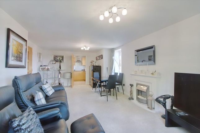 32, Sandy Lane photo 2