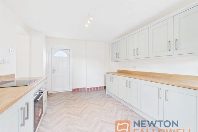 82 Chestnut Road, Walsall photo 3