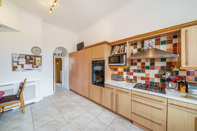 Flat for sale in Portsmouth Rd, Milford