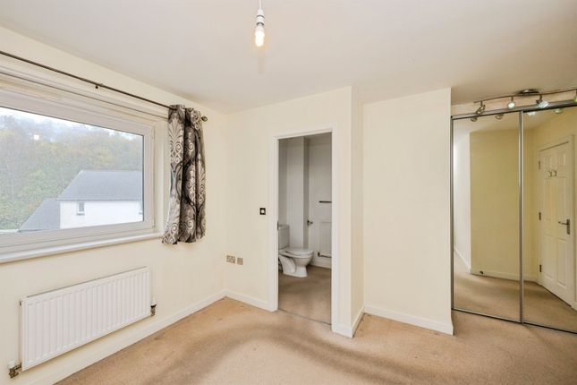 70, Phoebe Road, Swansea photo 4