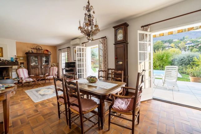 Villa for sale in Saint Jorioz, Annecy / Aix Les Bains, French Alps / Lakes