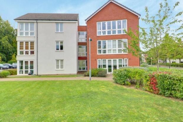 Flat to rent in Beech Court, Basingstoke