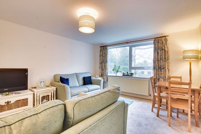Flat for sale in Carlton Court, Stoneygate, Leicester