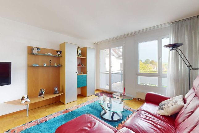 Thumbnail Apartment for sale in Langwiesen, Kanton Zürich, Switzerland