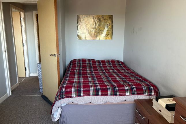 Flat 77, High Point, Noel Street, Nottingham photo 3