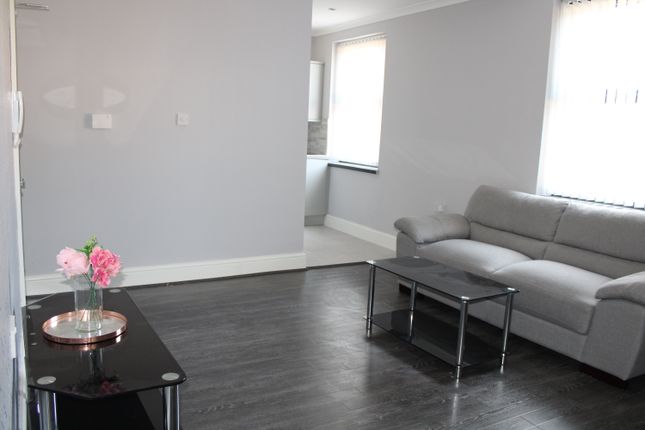 Flat 3, Birmingham photo 3