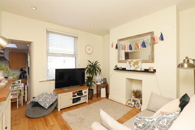 Flat for sale in Wadham Road, London