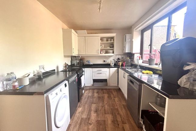 17, Ashdown Road, Enfield photo 4