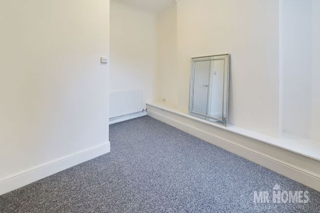 Flat for sale in Main Street, Barry