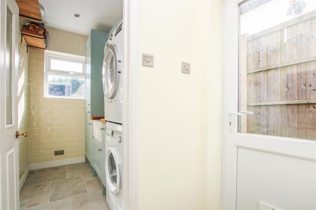 Semi-detached house for sale in South Drive, Warley, Brentwood