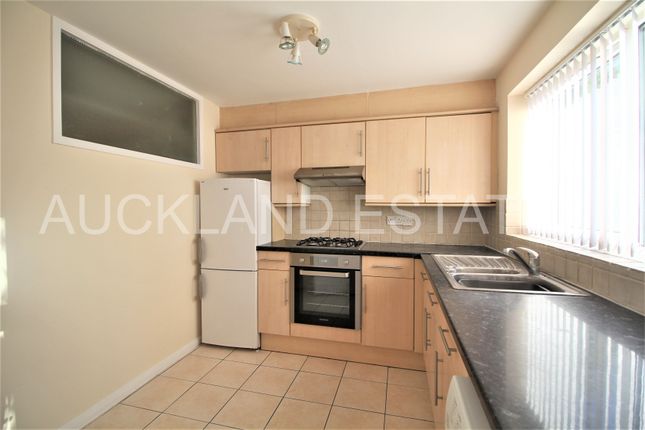 8, Alderman Close, Hatfield photo 3
