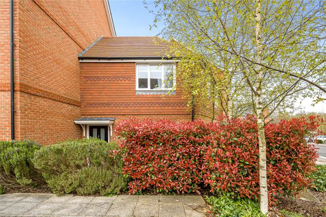 Thumbnail Flat to rent in Woodland Road, Dunton Green, Sevenoaks, Kent