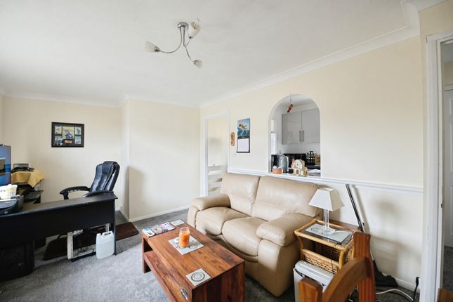 10, Shaw Crescent, Tilbury photo 3