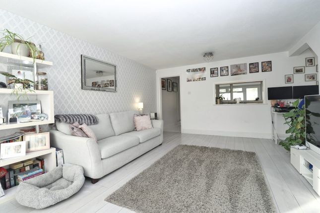 146 Windermere Avenue, Ramsgate photo 4