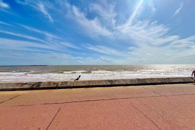 A116, Southcliff, Walton-on-the-Naze photo 3