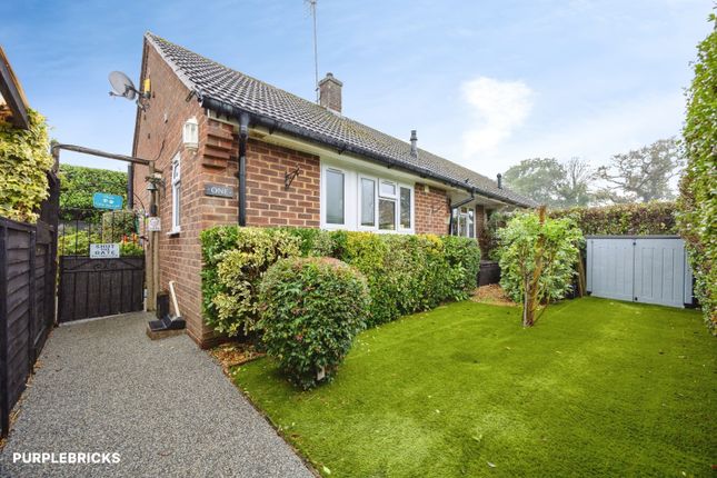 1-bed bungalow on Moss Close, Liss, £325,000