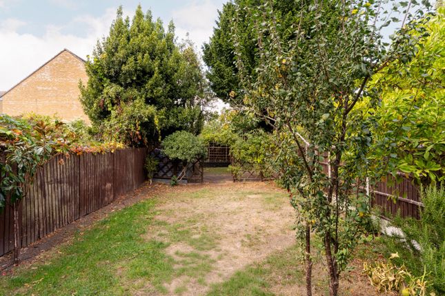 Bramston Road, London photo 3
