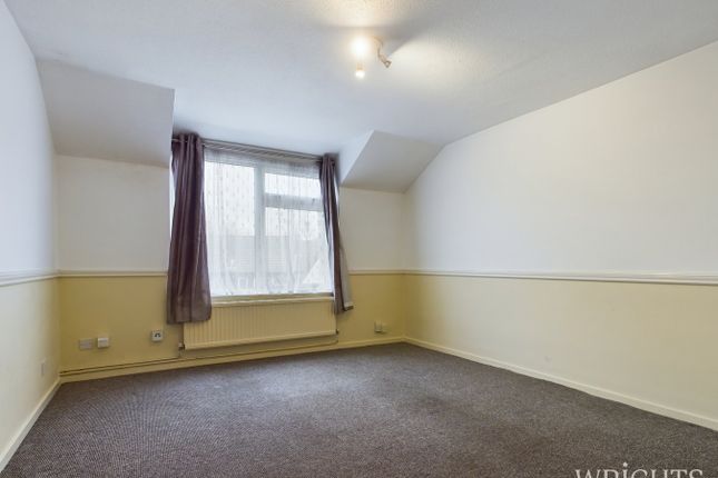 115, Kestrel Close, Stevenage photo 4