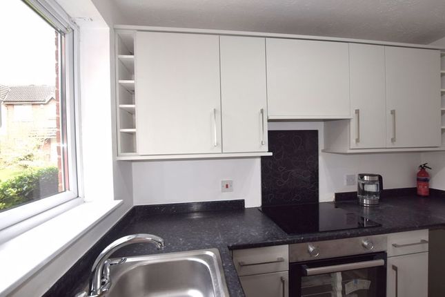 19, Mill Meadow, Newton-Le-Willows photo 4
