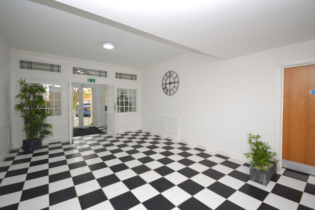 Flat for sale in Major Close, The Old Officers Mess