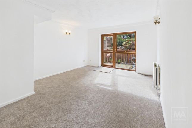 114 Greenfields Avenue, Warrington photo 2