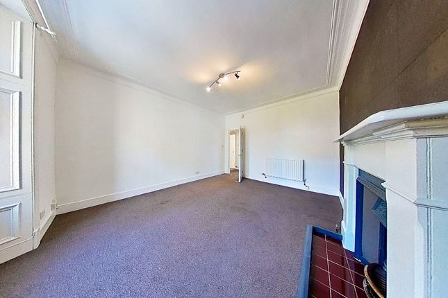 Lawson Place, Hilltown, Dundee, DD3 6NQ, Dundee photo 4