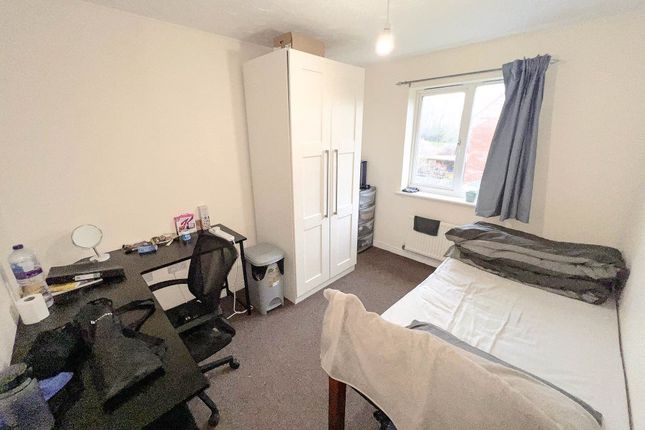 Thumbnail Room to rent in Croyland Road, Elstow, Bedford