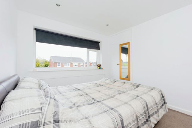 Mews house for sale in Minsmere Walks, Stockport