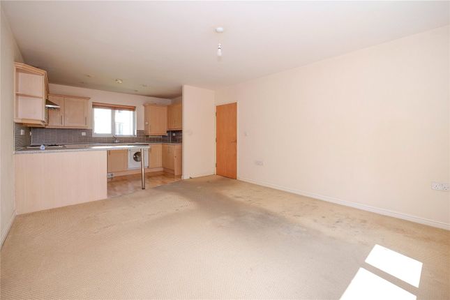 43, Lodge Road, Bradford photo 4