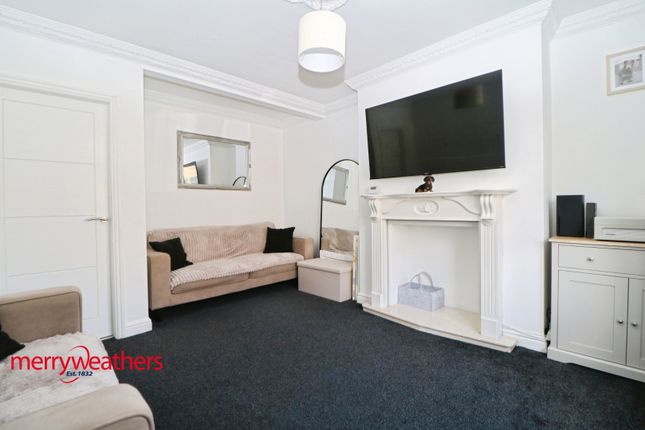 6, Crompton Avenue, Barnsley photo 2